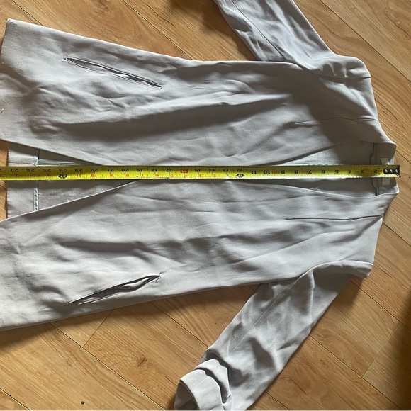 Babaton Power Hip Blazer - Picture 9 of 12